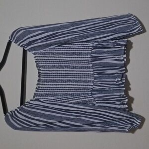 🦅American eagle Long sleeve woman's off the shoulder strechy blouse Size M cozy